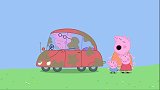 小猪佩奇：猪爸把车弄得脏兮兮，猪妈妈看不下去了，一定要先洗车