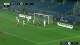 下半场补时第1分钟蒙彼利埃球员拉博德射门-绝佳机会被扑