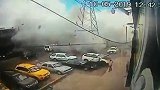 监拍：哥伦比亚首都一工厂疑瓦斯爆炸致数十人死伤