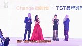 著名明星张庭被爆料街头强拉儿子拍视频营业，网友：他是你的亲儿子吗