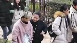 小伙子, 就你这智商, 朋友绝对少不了