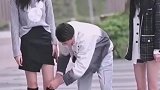 左边的小姐姐笑起来好好看啊