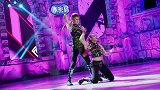 中国好舞蹈：好舞蹈香港训练营学员对抗赛，小弟师妹率先进入3强