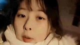 美女还好没有男朋友，这个天气伸出手来回消息，太冷了！