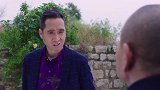 老板送花给心上人 情敌逮个正着看不顺眼