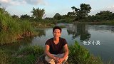 马蜂太猖狂蜇伤村民，小莫越想越气将可乐灌进马蜂窝里，太解气了