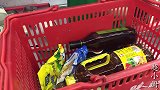 2斤甜水面13元，1斤拌菜12块，超小厨一人吃着3斤，过瘾了