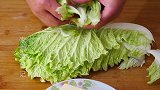白菜豆腐煲怎么做最好吃诀窍都在这里，香气四溢，炖一锅不够吃