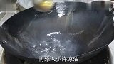 大厨分享馒头新吃法，外酥里嫩，鲜香味美，一顿一盘不够吃