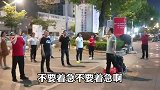 大叔灵魂舞步下的《花蝴蝶》