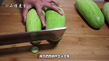 西葫芦这么做太好吃了，一次做4斤，营养又解馋，吃一次念念不忘