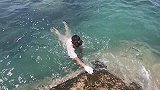 阿平潜水变“海王”，巧抓龙胆鱼，活捉大龙虾，直闯大货的老窝