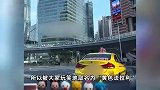 上海东方明珠下惊现重庆出租车？接大单了！司机：包车收了五位数