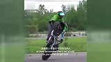 综合-17年-超酷炫特技！没想到赛车还能这么玩-专题