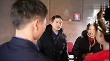 小伙用奔驰接亲，新娘很漂亮，新郎也不赖！
