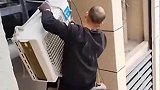 高空装空调，安全带都没有