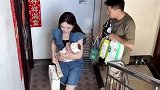 我家住顶楼老婆从怀孕到生，都是自己慢慢爬上去的