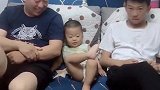 二胎的乐趣，孩子太可爱了