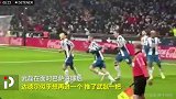 真拼！武磊进球后被推搡 达德尔：你小子快再进一个！