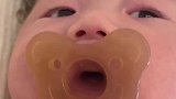 太好笑了吧，小朋友的嘴巴怎么会这么可爱
