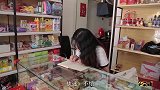 经典搞笑：美女超市复习考大学，小伙让她考家里蹲大学