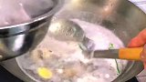 在家做白灼章鱼是不是经常不脆 其实很简单只需多做一步非常鲜脆