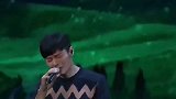 李荣浩老婆太美了！二人合唱《年轮说》太般配，满满的都是爱意