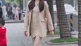 小姐姐真是人美腿长又善良啊，就希望是真的不是演戏的