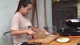 鸡爪这样做超好吃，做法简单一看就会，燕子做一大盘，啃过瘾了
