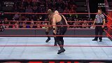 WWE-17年-RAW第1242期：男子单打赛大秀哥VS泰勒斯奥尼尔-全场