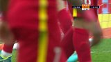 绿巨人连线武球王默契十足！ 武磊鱼跃前插冲顶稍稍顶高