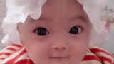 小宝贝的笑容，特别的甜美