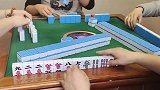四川麻将：八张万子三家缺，这把还能不能胡到最大的牌？