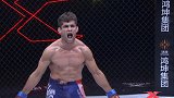 西班牙拳王反击获胜，激动地疯狂怒吼