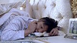 爸爸快长大：男子上了汽车杂志 睡梦中都给乐醒了