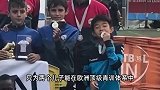 男子卖5套房投超千万，送两儿子留洋学球,以“进入国足”为目标
