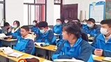学霸女生7门考试6门都是第一，拿花拿到手软