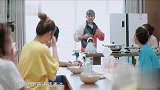 应采儿又皮了，现场爆笑模仿陈小春说广东话，逗得众人大笑！