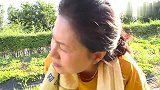 波朗在玩农场玩具