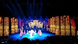 舞台现场效果，仿佛进入了古代宫殿