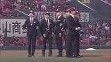 日本也有千手观音 这样打棒球你服吗