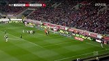第17分钟斯图加特球员卡巴克射门