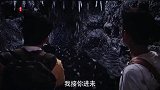 以前吴邪是真的天真无邪，因为总有各路的神仙在他身边护着他！