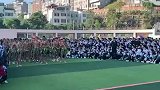 运动会开幕式，学生上演独特舞蹈，这样的舞蹈建议多来点