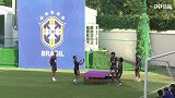 巴西队又出神操作 乒乓球桌打排球轻松应战期待获胜
