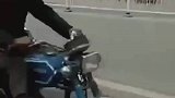 人生中第一辆车：脚蹬版摩托了解一下？