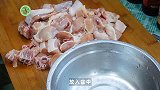 鸡腿肉别直接下锅，这样吃才爽，出锅香气四溢，上桌就被扫光