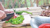 二哥吃“农家腊肉”,土做法,能吃3碗饭