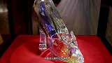 现实版灰姑娘的“水晶鞋”耗费十年用嘴打造，出价七万不愿卖
