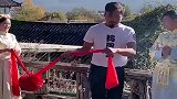 哥们，你这骚操作，给我都笑出皱纹来了！